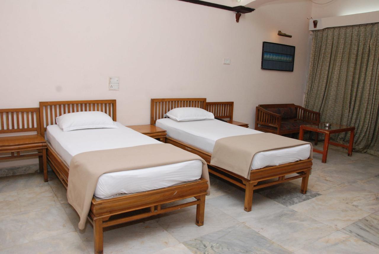 Amogha International Hotel Chitradurga Kültér fotó